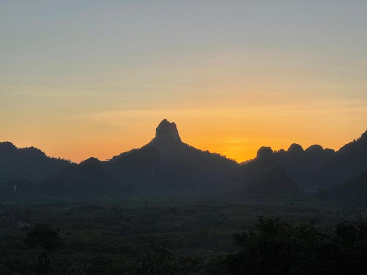 Por Sampao Camp&Resort Ban Pha Saeng Lang Екстер'єр фото